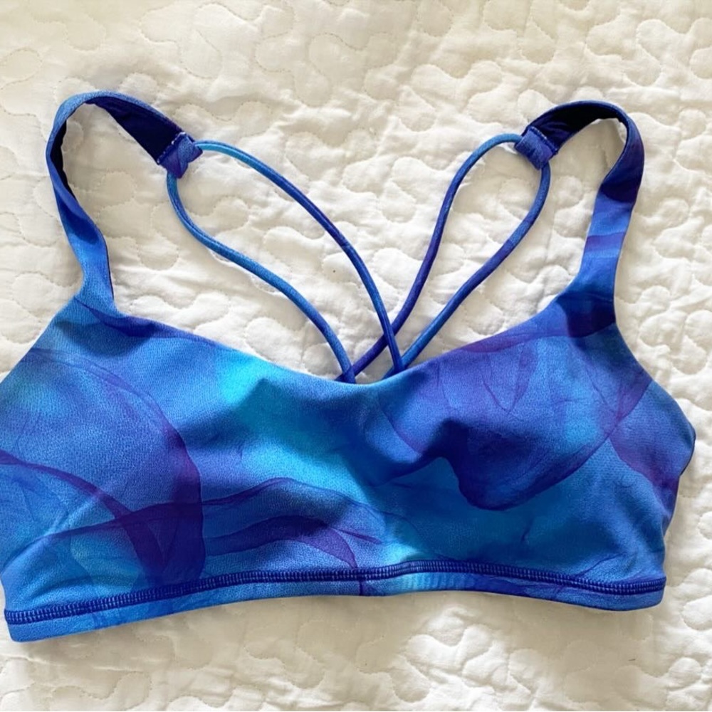 Lululemon blue sports bra size 8